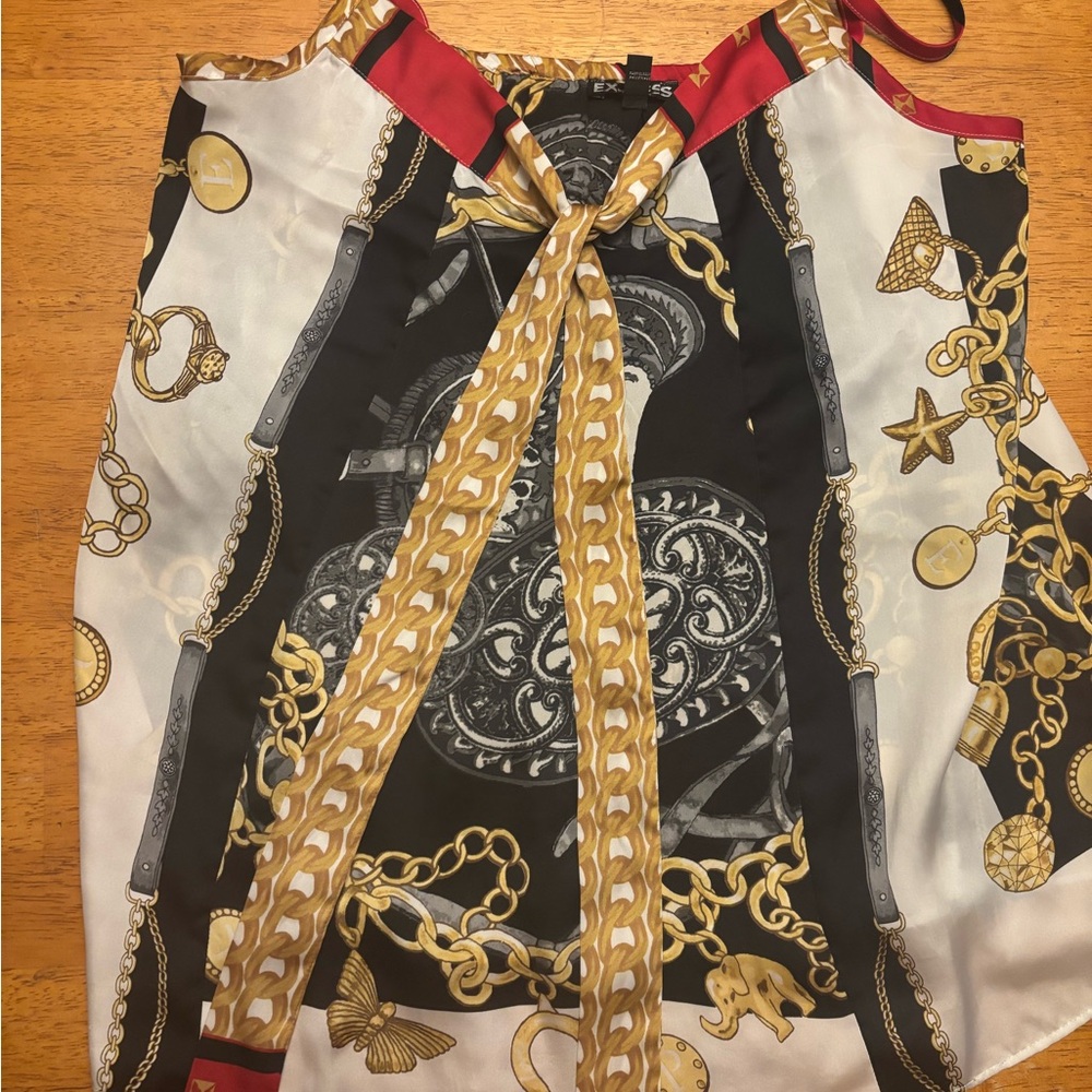 Express Vibrant Chain Pattern Top - image 1